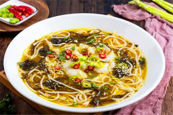 老学长酸菜鱼米线